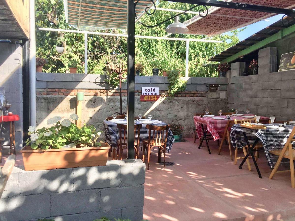 Guesthouse Aisi In ลาโกเดคี ภายนอก รูปภาพ